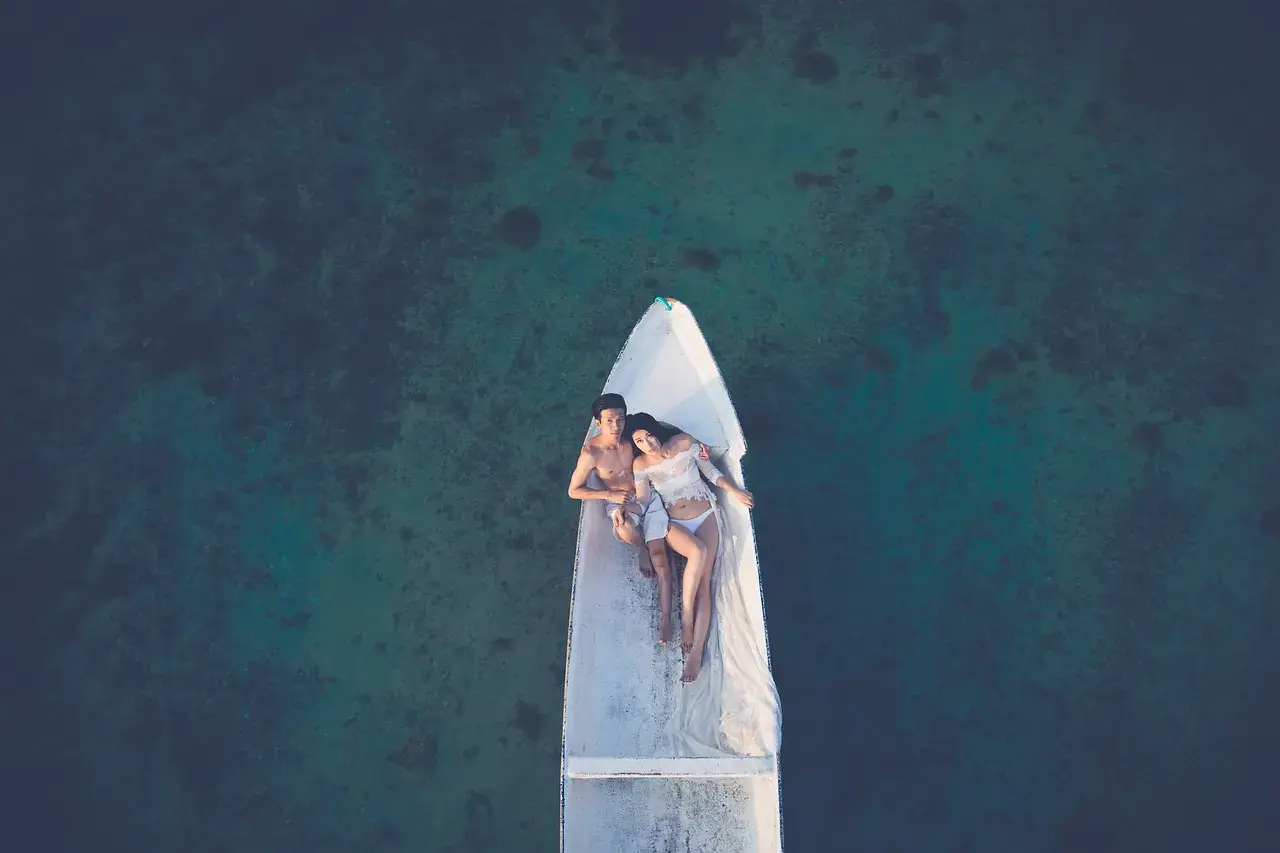 Couple traveling